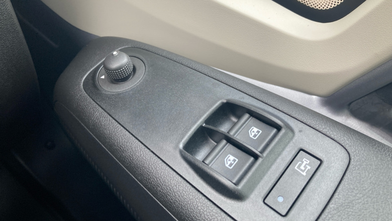 Vauxhall Movano 3500 L2 Diesel Fwd 2.2 Turbo D 140ps H2 Van Prime